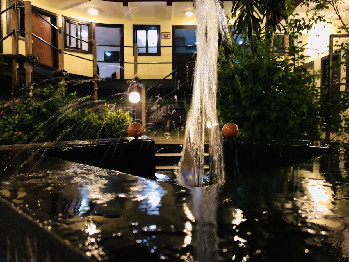 Detente Hotel Abidjan Exterior photo