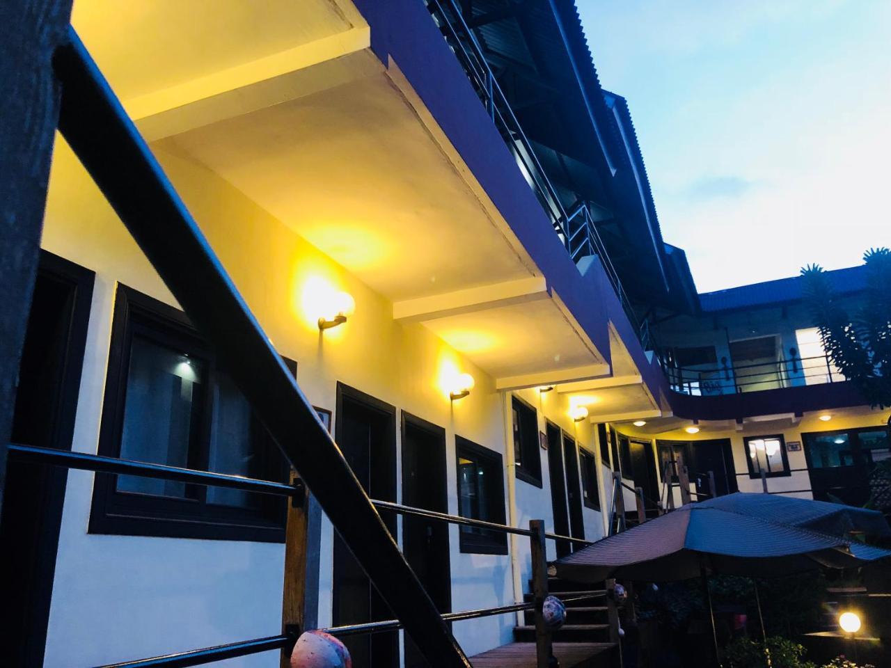 Detente Hotel Abidjan Exterior photo